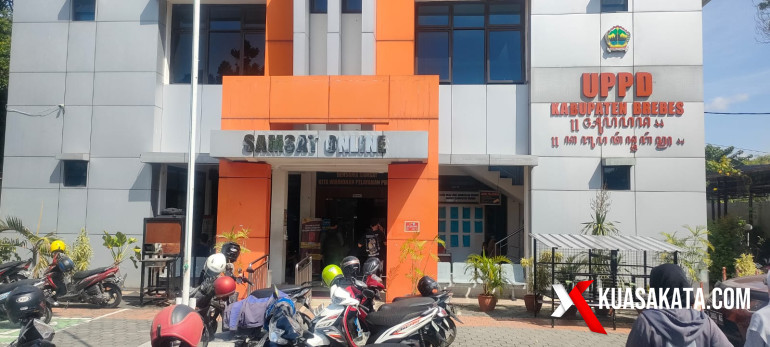 UPPD kabupaten Brebes menggalakkan Program Samsat Jateng Empat Kali Untung yang dilaksanakan sejak tanggal 20 Mei sampai dengan 19 Desember 2024. Foto. Eko S/Kuasakata.com