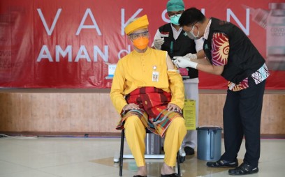 Hari Ini, Anggota Forkopimda Jateng Dapat Suntikan Vaksin Kedua