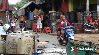 Kelangkaan Minyak Goreng di Batang Picu Tren Kenaikah Harga