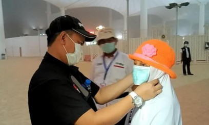 Antisipasi Cuaca Panas dan Badai Pasir, Jamaah Haji Diharapkan Selalu Gunakan Masker
