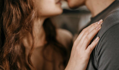 Jika Si Dia Lakukan Hal Ini, maka Dia adalah Pencium yang Hebat