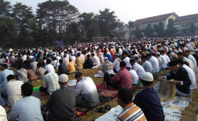 Niat dan Tata Cara Salat Iduladha, Sendirian Maupun Jemaah