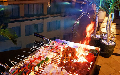 Hotel Ciputra Semarang Sajikan Barbeque di Tepi Kolam Renang, Berapa Harganya dan Apa Saja Menunya?