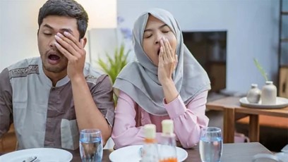 Lima Cara Usir Rasa Ngantuk Setelah Makan Sahur
