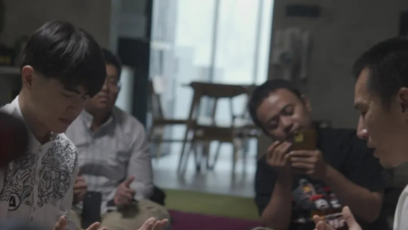 Steven Wongso Resmi Mualaf di Bimbingan Ustaz Felix Siauw