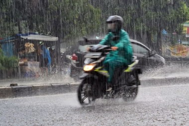 Sebagian Besar Wilayah Indonesia Berpotensi Hujan Ringan Hari Ini