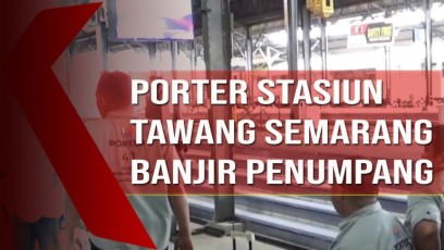Porter Stasiun Tawang Semarang Banjir Penumpang Saat Long Weekend Waisak