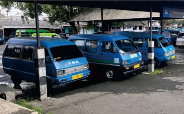 Membenahi Angkutan Umum