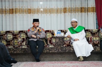 Kapolri Silaturahmi dengan Tokoh Lintas Agama